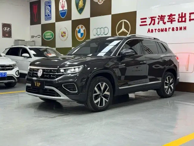 Фотография автомобиля — Volkswagen Tayron