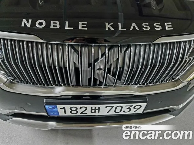 Kia Canival Carnival 4 поколение Бензин 9 мест Signature — Фото автомобиля 3