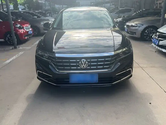 Volkswagen Passat — Фото автомобиля 6