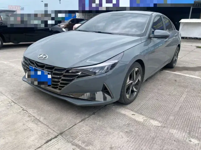 Фотография автомобиля — Hyundai Elantra