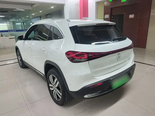 Mercedes-Benz EQA — Фото автомобиля 4