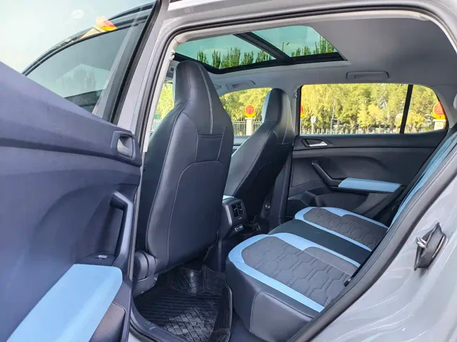 Volkswagen Tharu — Фото автомобиля 6