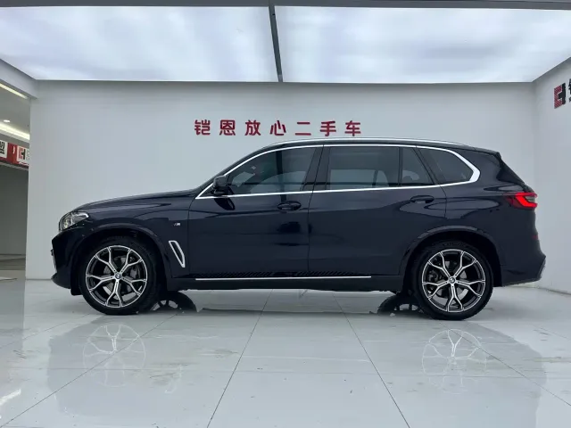 BMW X5 — Фото автомобиля 4