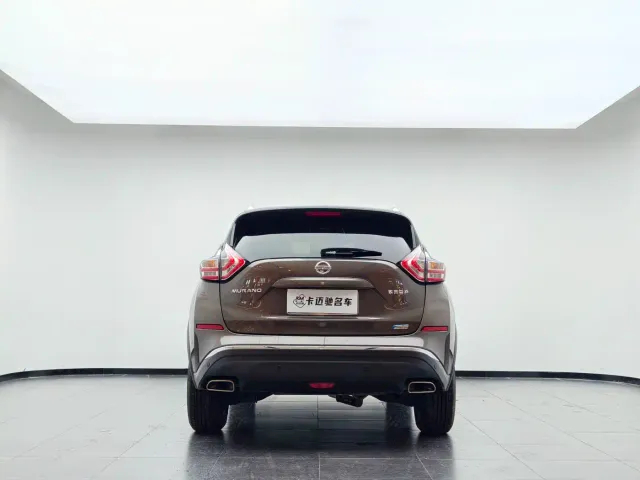 Nissan Murano — Фото автомобиля 5