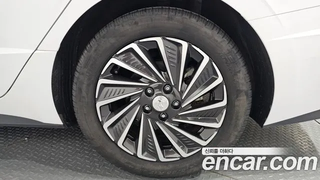 Hyundai Sonata Inspiration — Фото автомобиля 19
