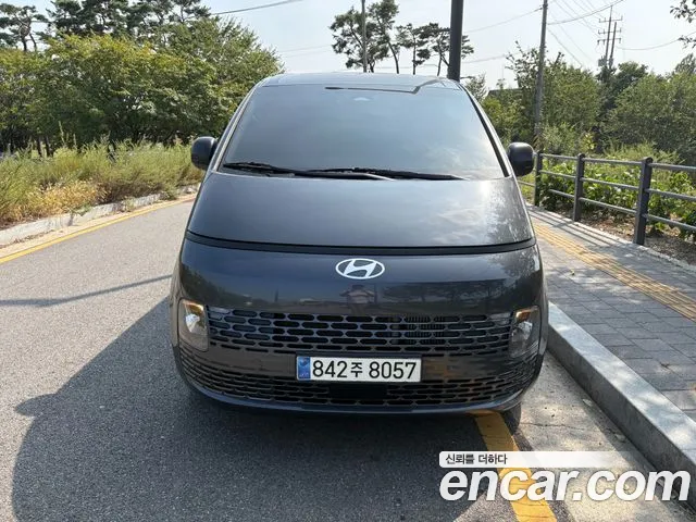 Hyundai Staria — Фото автомобиля 2