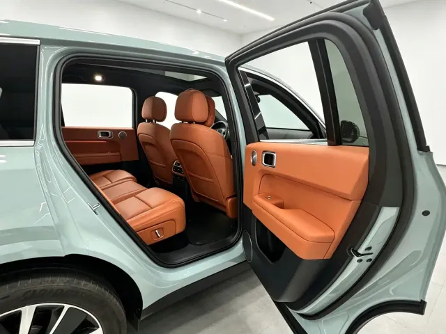 Li Auto L6 — Фото автомобиля 4