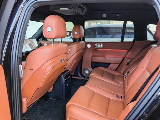 Li Auto L7 — Фото автомобиля 16