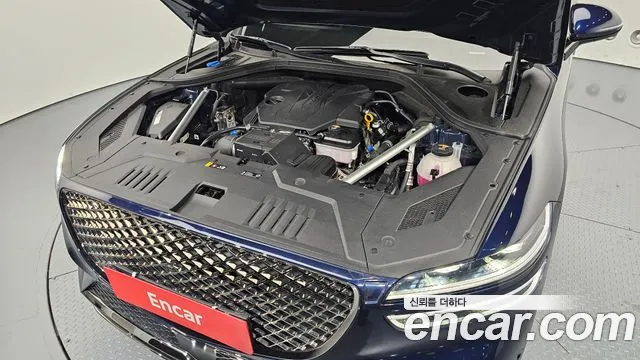 Genesis GV70 2.5T Бензин AWD — Фото автомобиля 6
