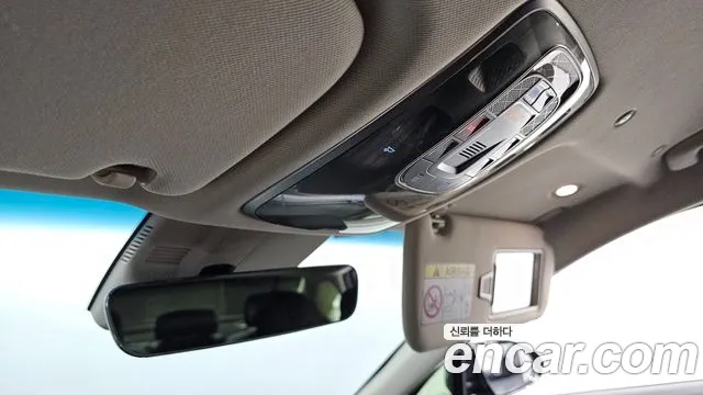 Genesis G80 Electrified G80 (RG3) — Фото автомобиля 28