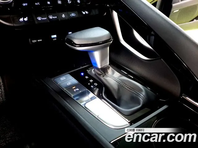 Hyundai Avante — Фото автомобиля 9
