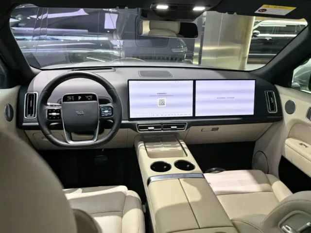 Li Auto L9 — Фото автомобиля 9