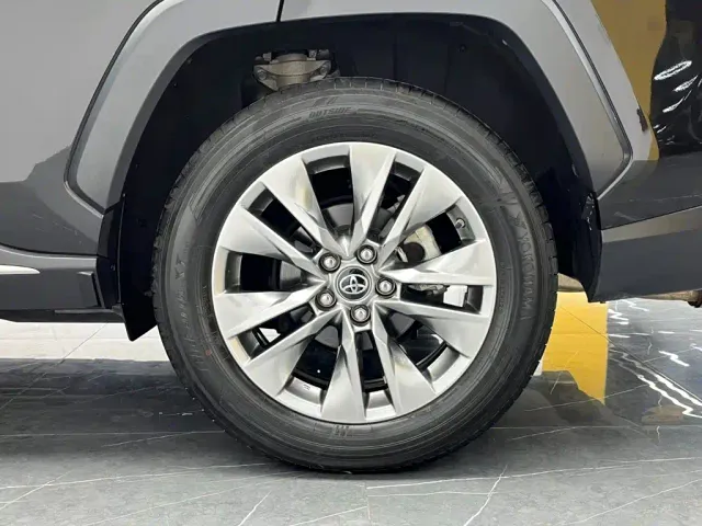 Toyota Wildlander — Фото автомобиля 25