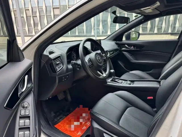 Mazda Mazda CX-4 2021 2.0L Auto FWD Skyactiv Explorer Edition — Фото автомобиля 4