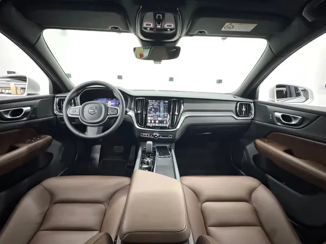 Volvo S60 — Фото автомобиля 8
