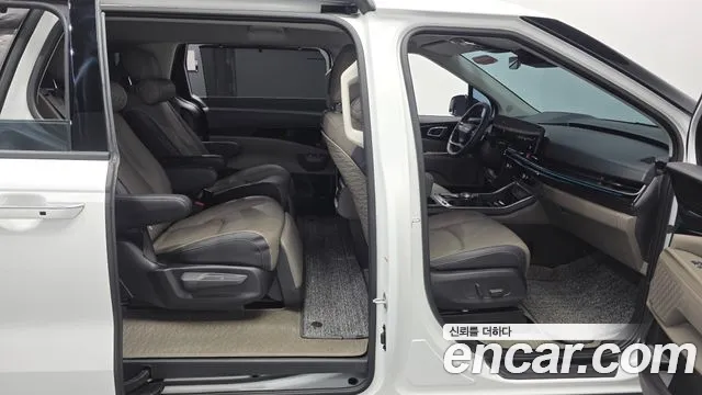 Kia Carnival — Фото автомобиля 16