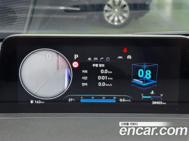 Hyundai Staria Staria 4WD Lounge 9 мест — Фото автомобиля 8