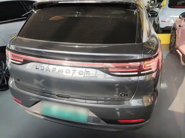 Leapmotor C11 — Фото автомобиля 5