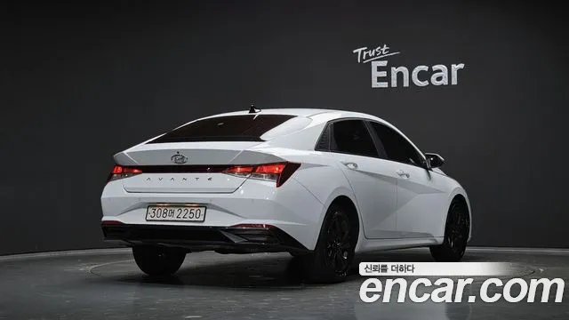 Hyundai AVANTE Avante (CN7) — Фото автомобиля 2