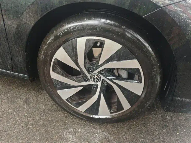Volkswagen Passat — Фото автомобиля 6