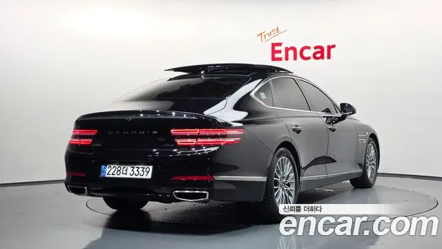 Genesis G80 RG3 — Фото автомобиля 2