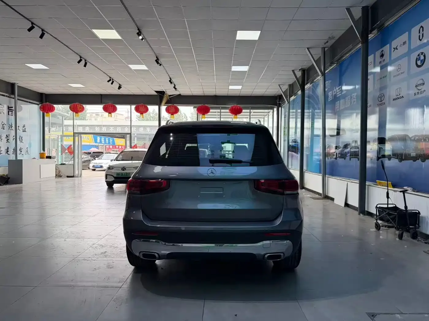 Mercedes-Benz Mercedes-Benz GLB 2023 GLB 220 Dynamic — Фото автомобиля 8