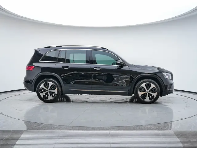 Mercedes-Benz GLB-Class — Фото автомобиля 5