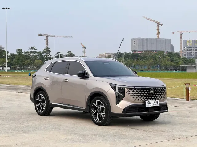 Changan Changan CS55 PLUS 2026 Model 4th Gen New Blue Whale 1.5T Celestial Premium — Фото автомобиля 3
