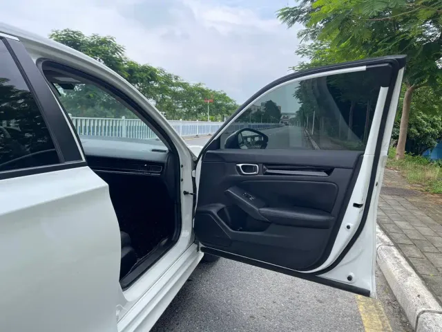 Honda Civic — Фото автомобиля 12