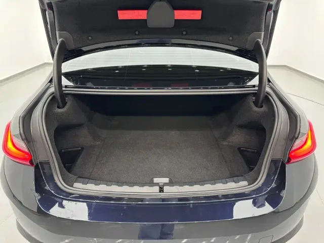 BMW i3 — Фото автомобиля 24