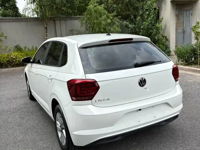 Volkswagen Polo 2023 Plus 1.5L Automatic Panorama Enjoyment Edition — Фото автомобиля 4