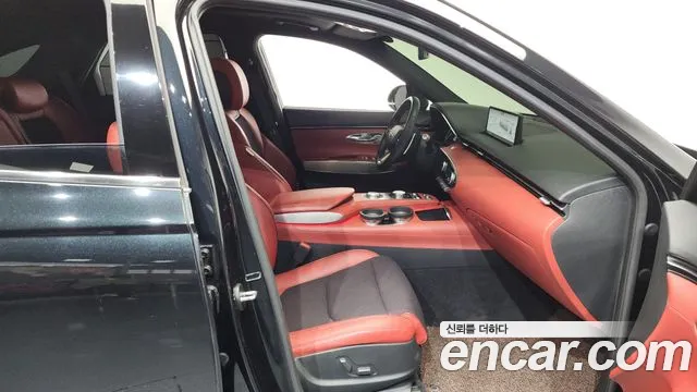 Genesis GV70 2.5T Бензин AWD — Фото автомобиля 11