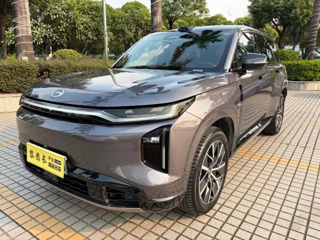 Фотография автомобиля — GAC Trumpchi Xiangwang S7