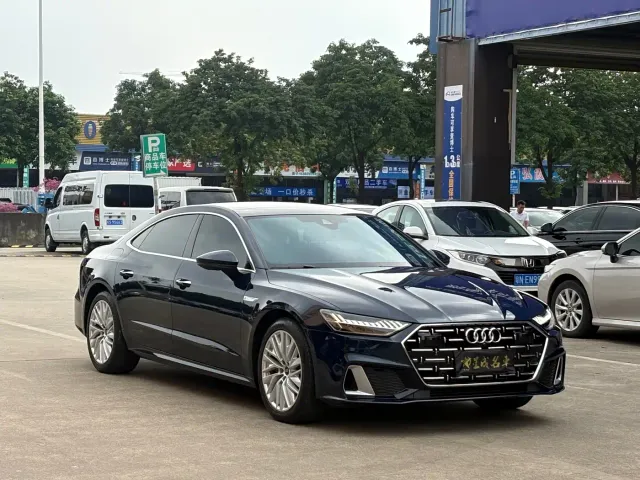 Audi A7L — Фото автомобиля 4