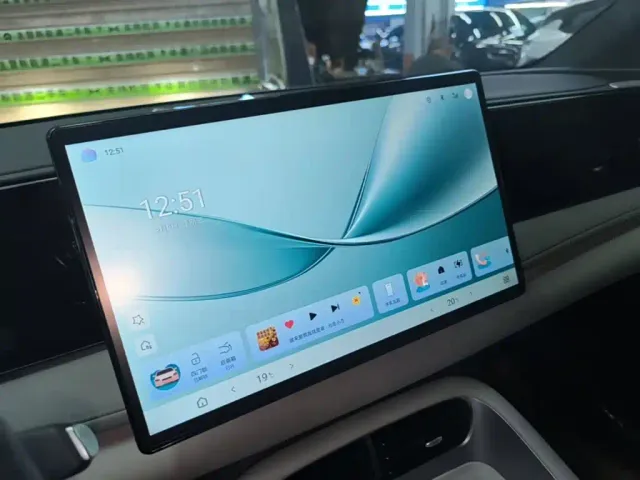 BYD Sealion 06 — Фото автомобиля 12