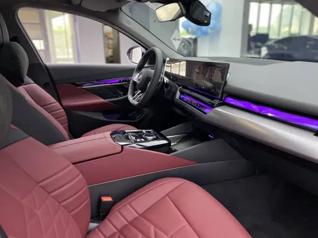 BMW 5 Series — Фото автомобиля 20