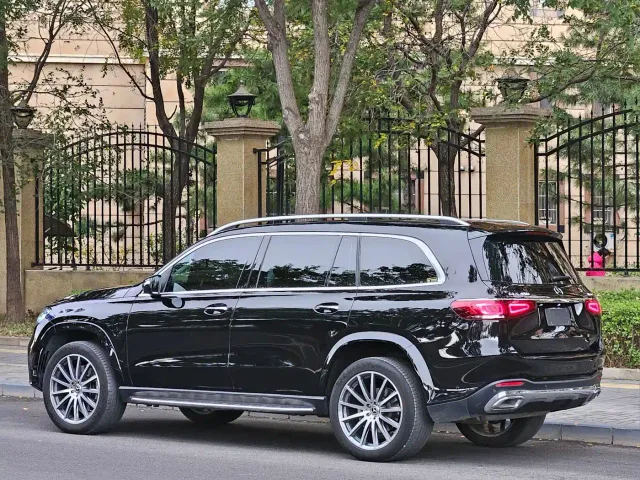 Mercedes-Benz GLS-Class — Фото автомобиля 3