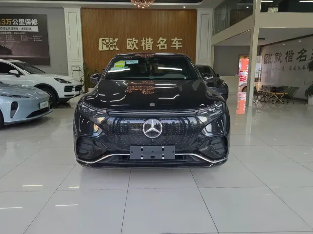 Mercedes-Benz EQS SUV — Фото автомобиля 2