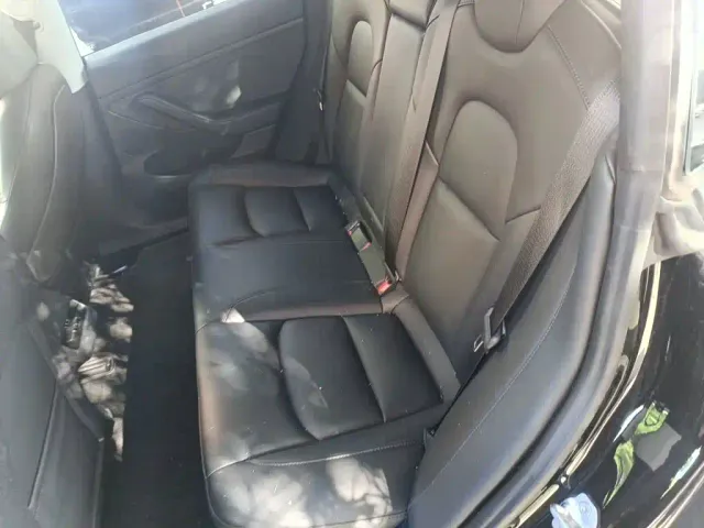 Tesla Model 3 — Фото автомобиля 13