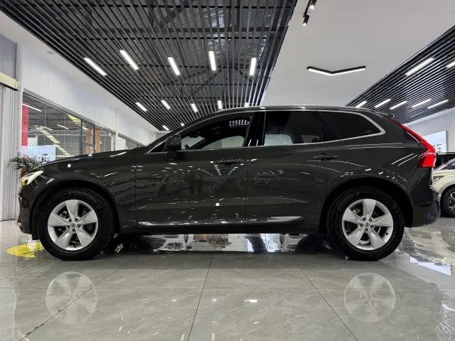 Volvo XC60 — Фото автомобиля 7