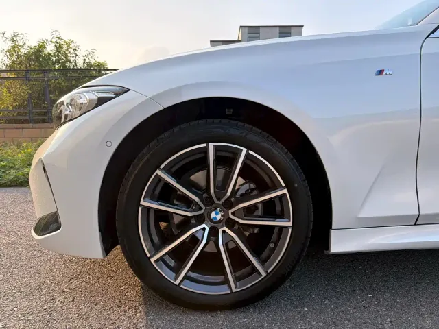 BMW 3 Series — Фото автомобиля 7