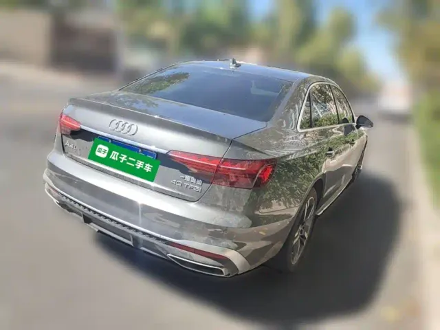 Audi A4L — Фото автомобиля 4