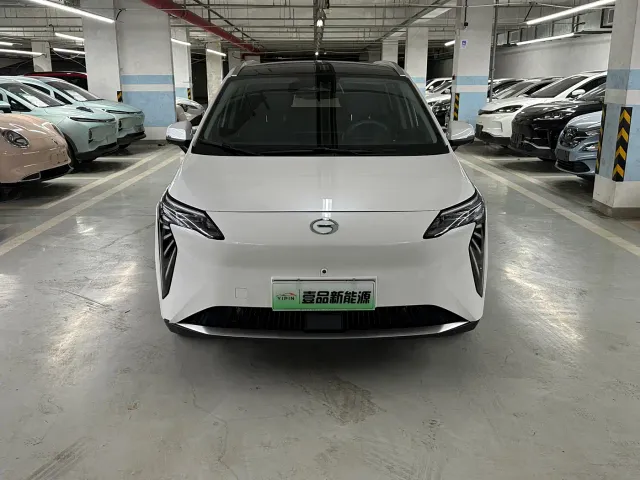 GAC Aion Y — Фото автомобиля 2