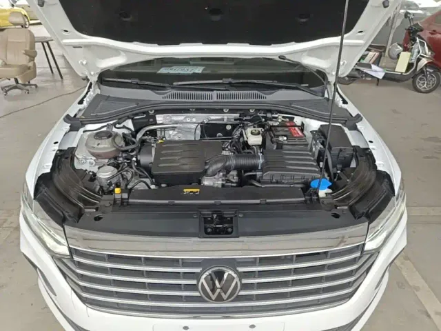 Volkswagen Lavida — Фото автомобиля 19