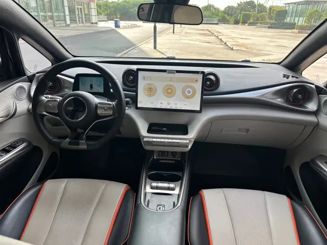 BYD Dolphin — Фото автомобиля 10