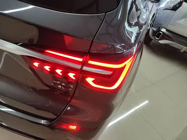 Roewe RX5 — Фото автомобиля 7
