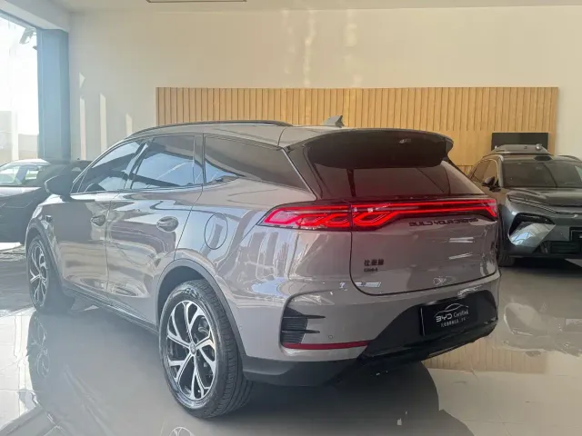 BYD Tang — Фото автомобиля 4