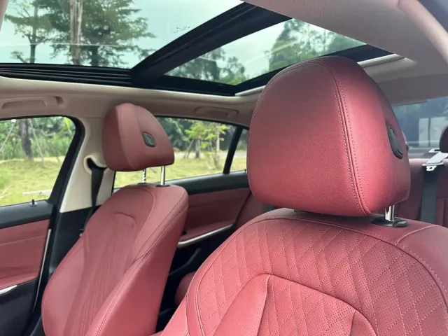 BMW 3 Series — Фото автомобиля 9
