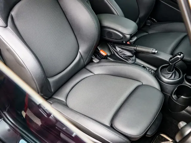 MINI Hatch — Фото автомобиля 11