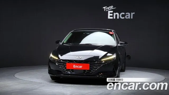Hyundai AVANTE Avante (CN7) — Фото автомобиля 3
